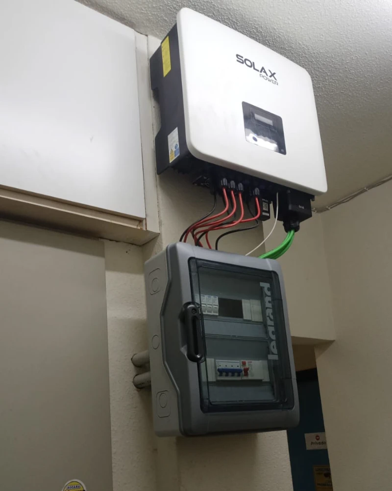Cargador de vehículo eléctrico instalado en vivienda