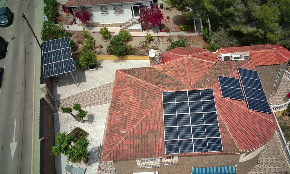 Instalación de pérgola solar en Pilar de la Horadada